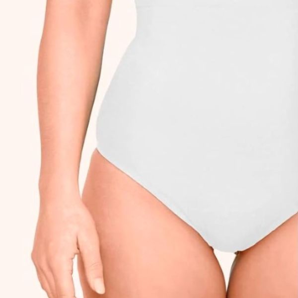 Slip modellanti a vita alta